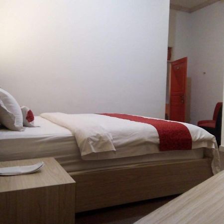 Hotel Assyifa Tanjungbalai Exteriör bild