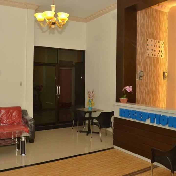 Hotel Assyifa Tanjungbalai Exteriör bild