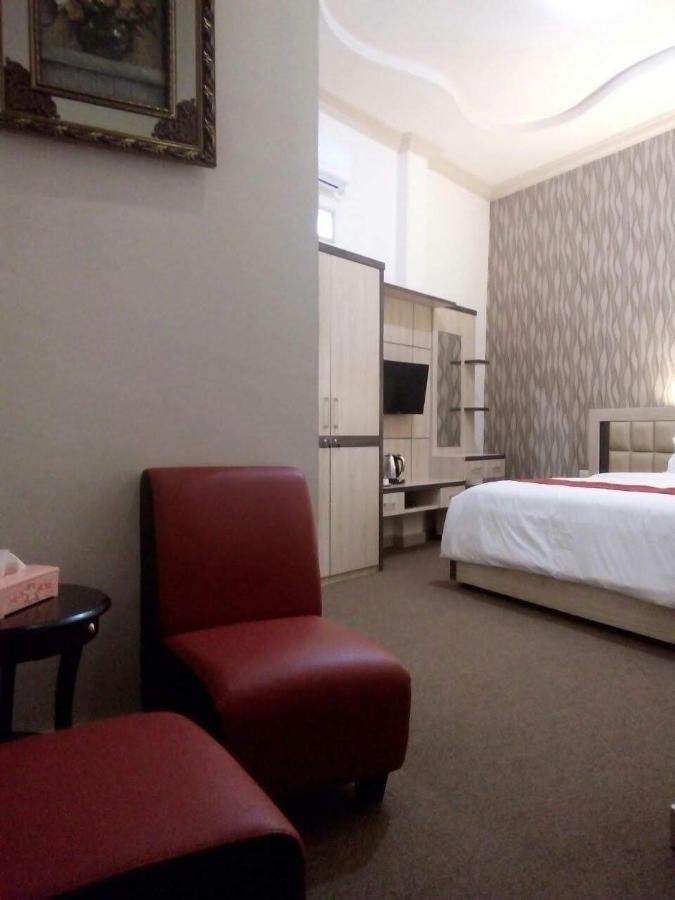 Hotel Assyifa Tanjungbalai Exteriör bild